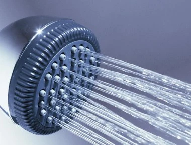 Κρύο ντους: Πως βοηθάει στο ανοσοποιητικό σύστημα